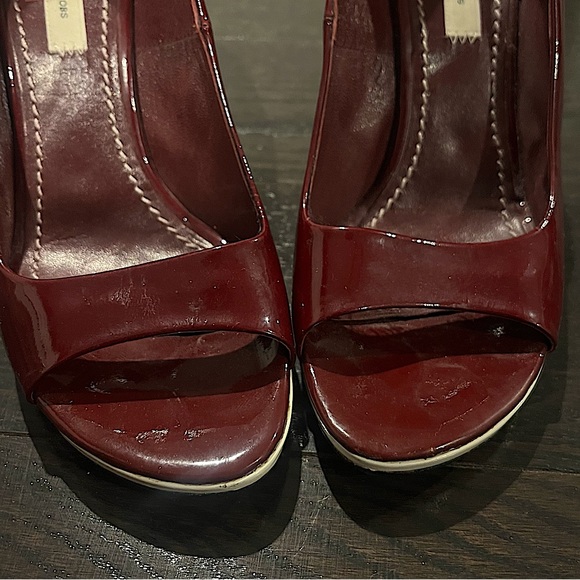 Marc Jacobs Patent Leather Peep-Toe Platform Wedge Heels / Shoes - Picture 10 of 16